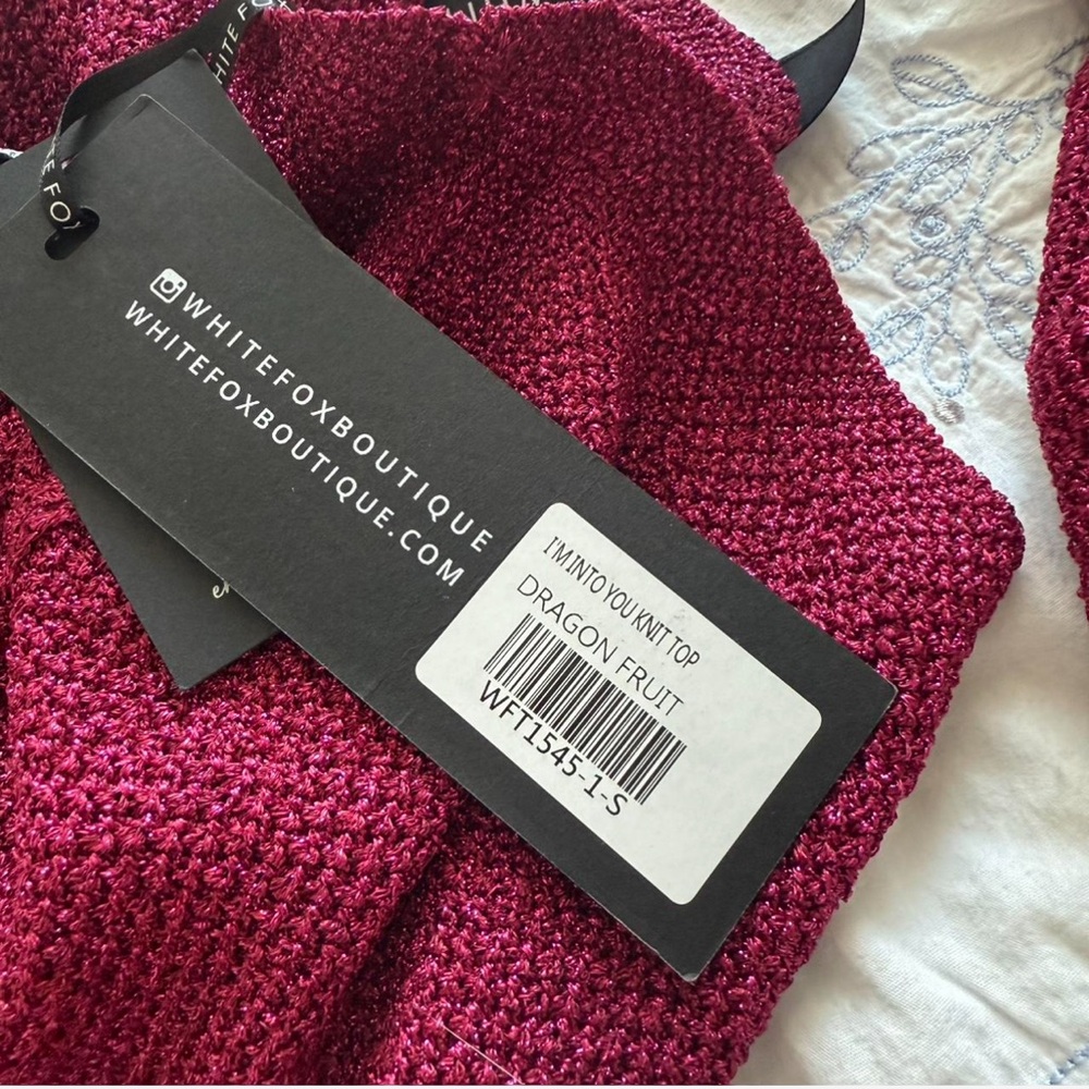 White fox knit berry skirt and tank top set - Picture 4 of 4